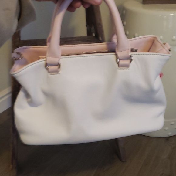 Betsy Johnson purse - Picture 3 of 16